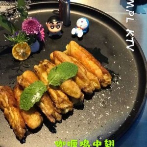 杭州上城区湖滨街道附近酒吧招聘包厢服务员,全职上班收入多少