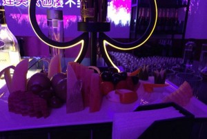 杭州桐庐县附近酒吧招聘商务接待,工作好做吗？