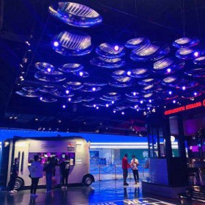 杭州余杭区仁和街道附近酒吧招聘包厢陪唱,工作好做吗？