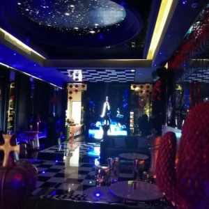杭州知名的酒吧ktv招聘包厢服务员,ktv最容易被选中的穿搭