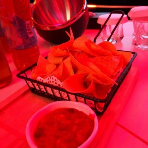 杭州哪里夜总会ktv招聘商务接待,场子生意好吗_