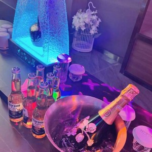 杭州中低端酒吧ktv招聘包厢管家,应聘联系方式是什么