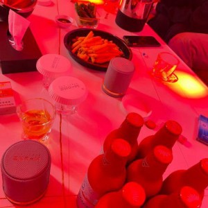 杭州钱塘区白杨街道附近夜总会招聘女服务员,工资是怎么发放的