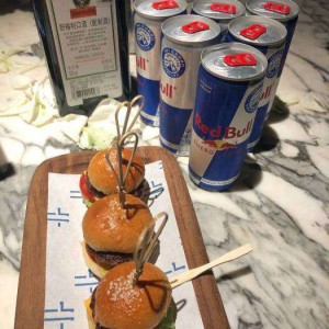 杭州富阳区常绿镇附近夜总会招聘包厢陪唱,生意好好上班的