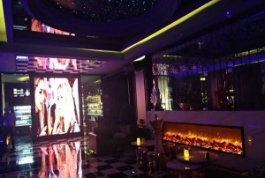 杭州钱塘区附近酒吧招聘商务礼仪,全职上班收入多少