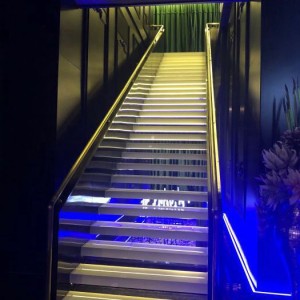 杭州余杭区黄湖镇附近夜总会招聘包厢陪唱,(不收入职费,直接入职的)