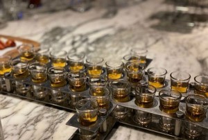 杭州萧山区益农镇附近ktv招聘商务接待,(不用交台费)