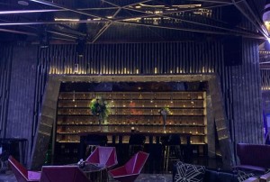 杭州高档酒吧招聘包厢陪唱,做夜场做高端还是中端好