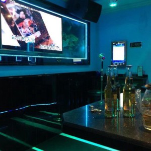 杭州什么地方有酒吧ktv招聘酒水促销员,跟领队还是直招