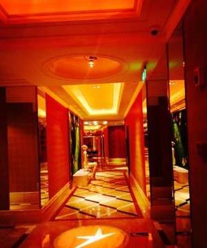 杭州临安区高虹镇附近酒吧招聘酒水促销员,过年放假吗？