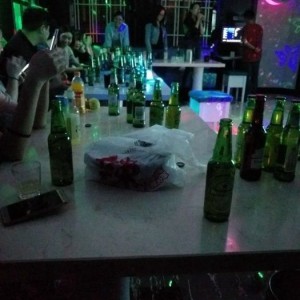 夜场主播招聘文案（深夜舞台招募令：寻找闪耀主播新星）